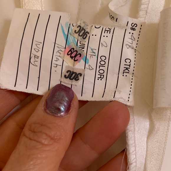 Beautiful Wedding Dress - Picture 11 of 16